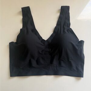 Marilyn Monroe Black Seamless Bra NWOT